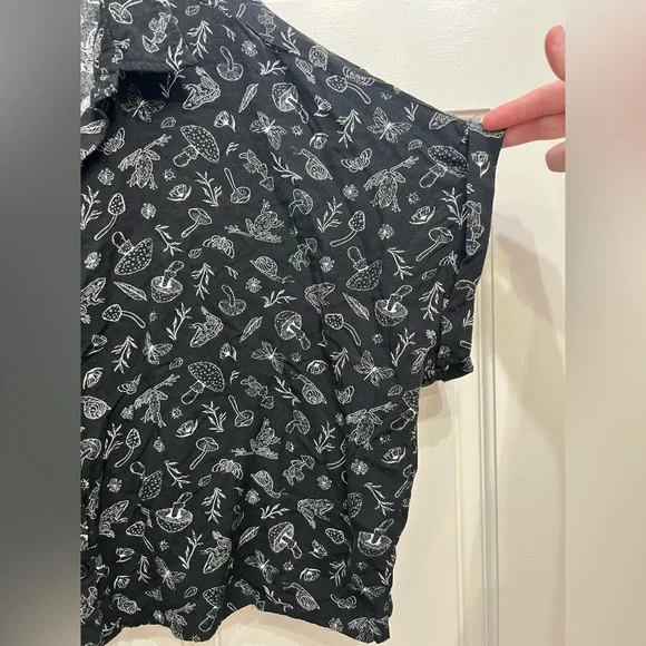 Hot topic button down forestcore crop shirt - Picture 3 of 7